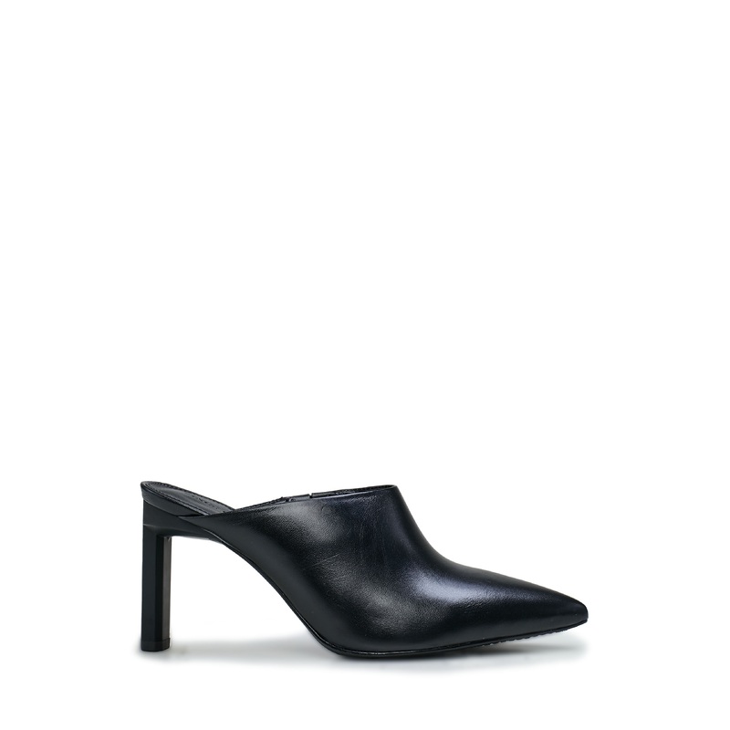 Vince Camuto Trexanta Mule