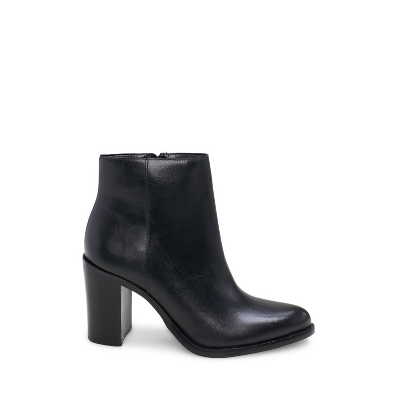 Vince Camuto Womens Paitrilla Booties