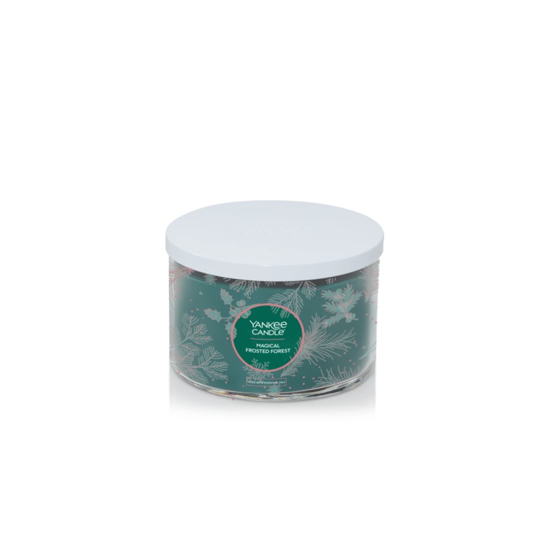 Yankee Candle 3-Wick Candle – Magical Frosted Forest