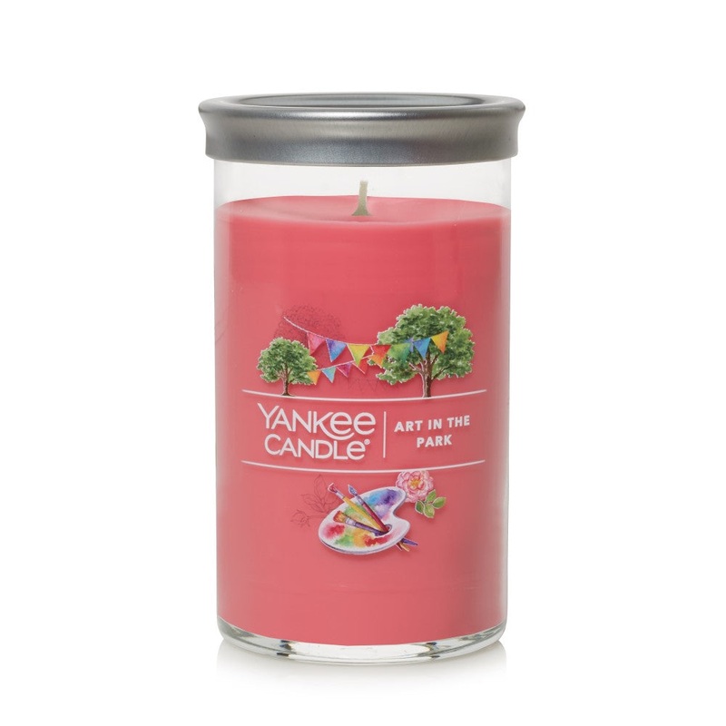 Yankee Candle Signature Medium Pillar Candle – Art In The Park