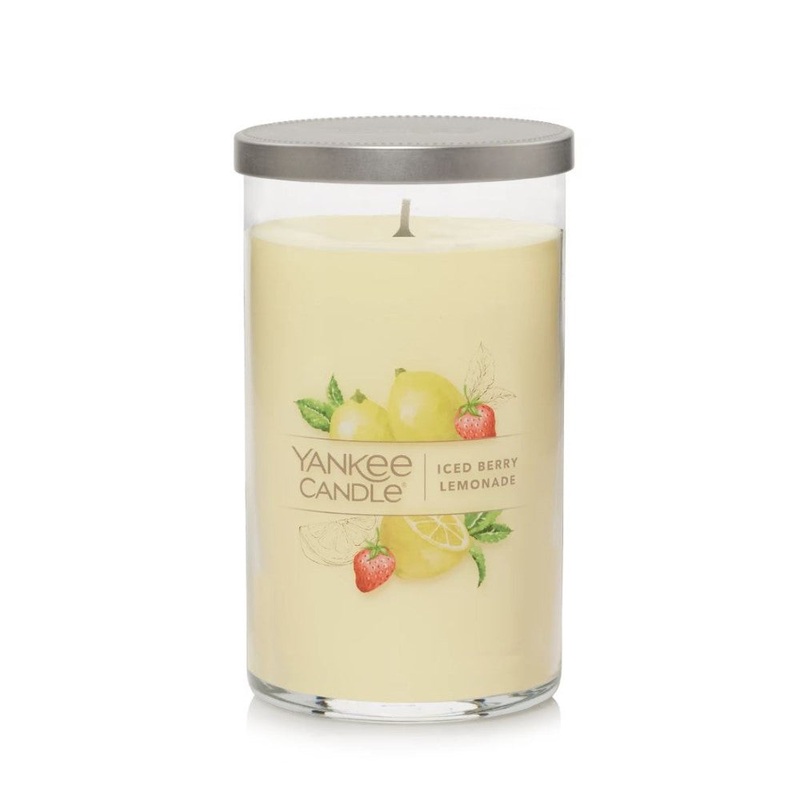 Yankee Candle Signature Medium Pillar Candle – Iced Berry Lemonade