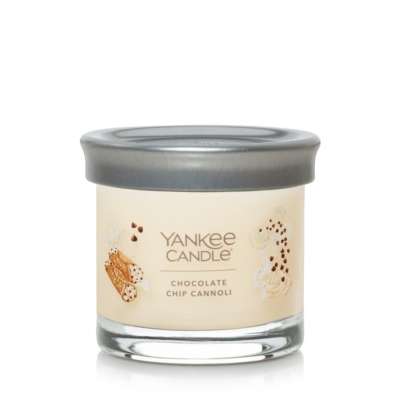 Yankee Candle Signature Small Tumbler Candle – Chocolate Chip Cannoli