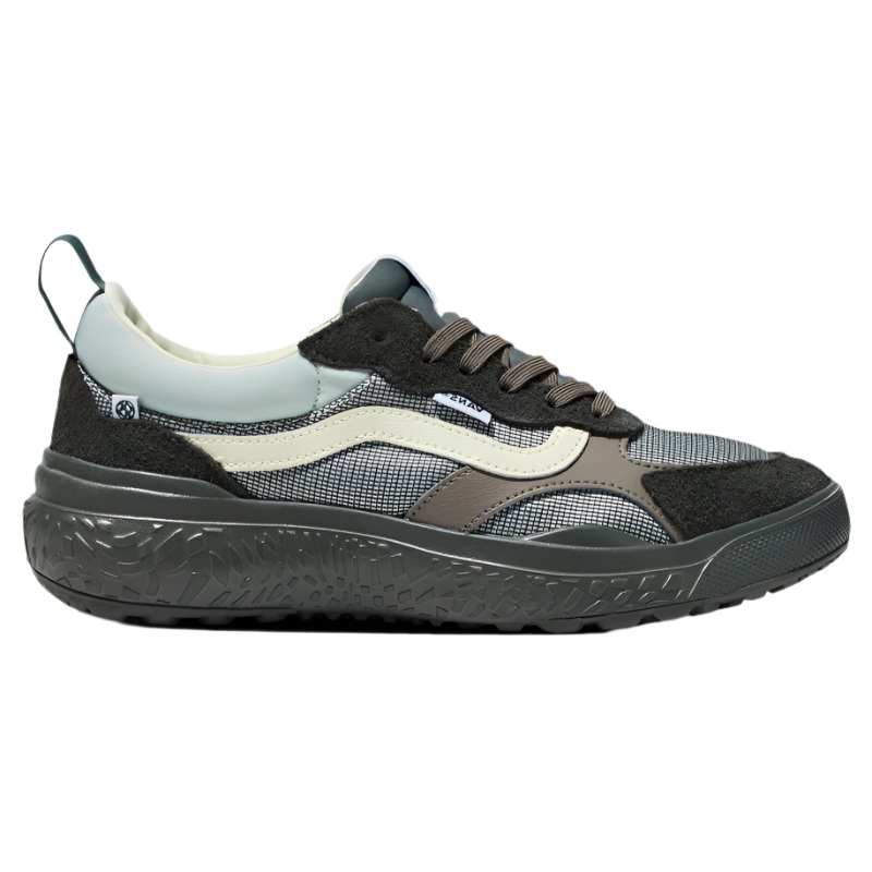 Vans UltraRange Neo VR3 Sneakers – Unisex Sizing