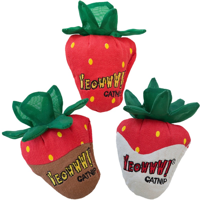 Yeowww! Strawberries Cat Toy – 3 Pack