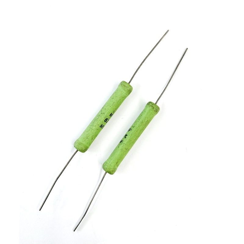 Lot of 2 Mallory (MCCNF) 5MOL-820, 820 Ohm 5 Watt Metal Oxide Film Resistors 5W